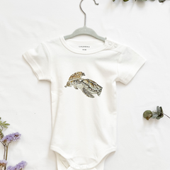 Baby Body "Meeresschildkröten" | 100% Baumwolle, liebevoll illustriert