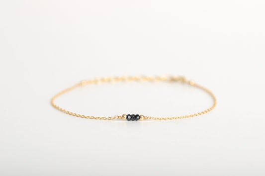 Feine Armkette Spinell | Edelsteine & 14K Solidvergoldung Schmuck Necklessary oesterreich handgemachte geschenke in wien