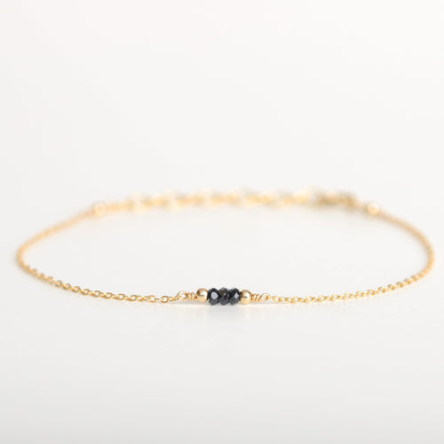 Feine Armkette Spinell | Edelsteine & 14K Solidvergoldung Schmuck Necklessary oesterreich handgemachte geschenke in wien