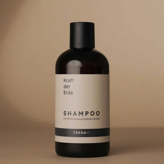TerraH Frauen Shampoo mit 59,95 % Humus-Extrakt. Sanfte Reinigung für empfindliche Kopfhaut und glänzendes Haar. Duft "La vie en Rose" – zart und feminin. Nachhaltig hergestellt in Österreich.