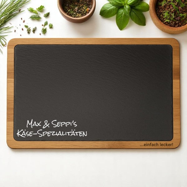 2-in-1 Servierbrett mit Gravur – Kombination aus FSC-Akazienholz und Schieferplatte, 28×20 cm, individuell graviert in Wien bei Dreizack