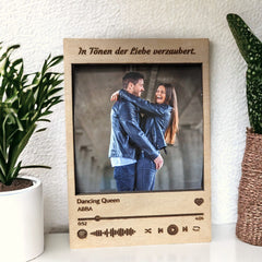 Personalisierter Bilderrahmen mit deinem/euren  Lieblingslied | Giftfully