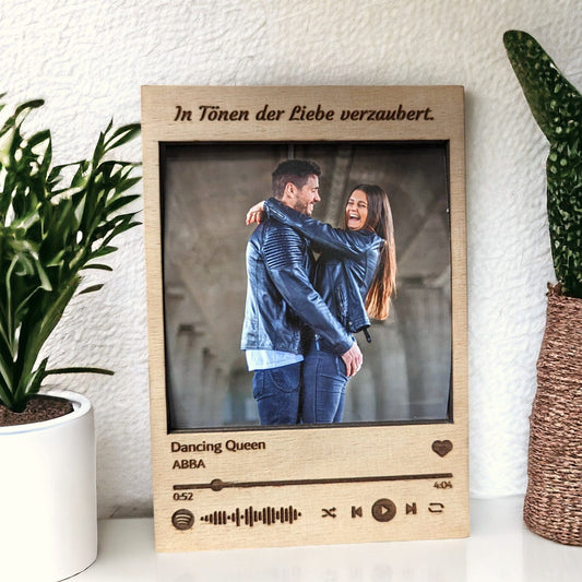 Kopie von Personalisierter Bilderrahmen im Social Media-Stil | Giftfully Personalisiert & Individuell Giftfully oesterreich handgemachte geschenke in wien