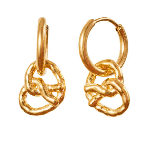 Brezel Hoops von Calior Jewelry – Glückssymbole als Statement-Ohrringe, Edelstahl mit 18K-Goldbeschichtung, wasserfester Schmuck