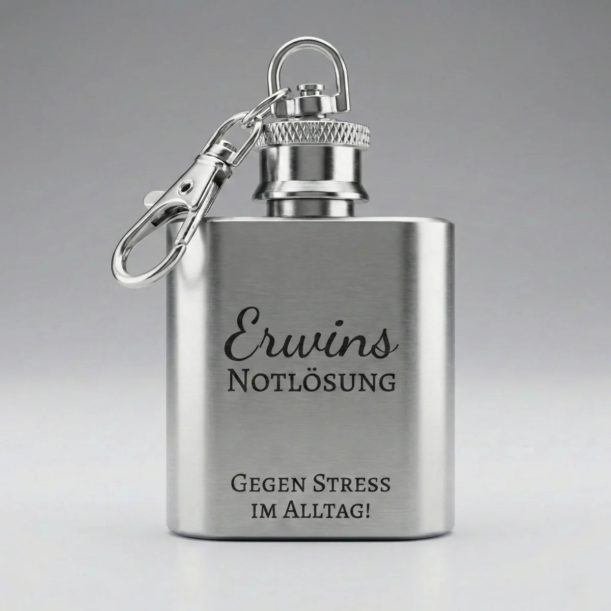 Kompakter Flachmann Schlüsselanhänger aus glänzendem Edelstahl mit Karabinerhaken