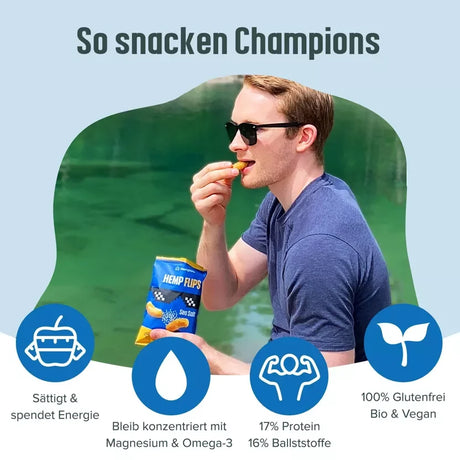Drei Packungen Hempions Bio Hemp Flips mit Meersalz, vor einem hanfgrünen Hintergrund, verstreute Flips sichtbar.