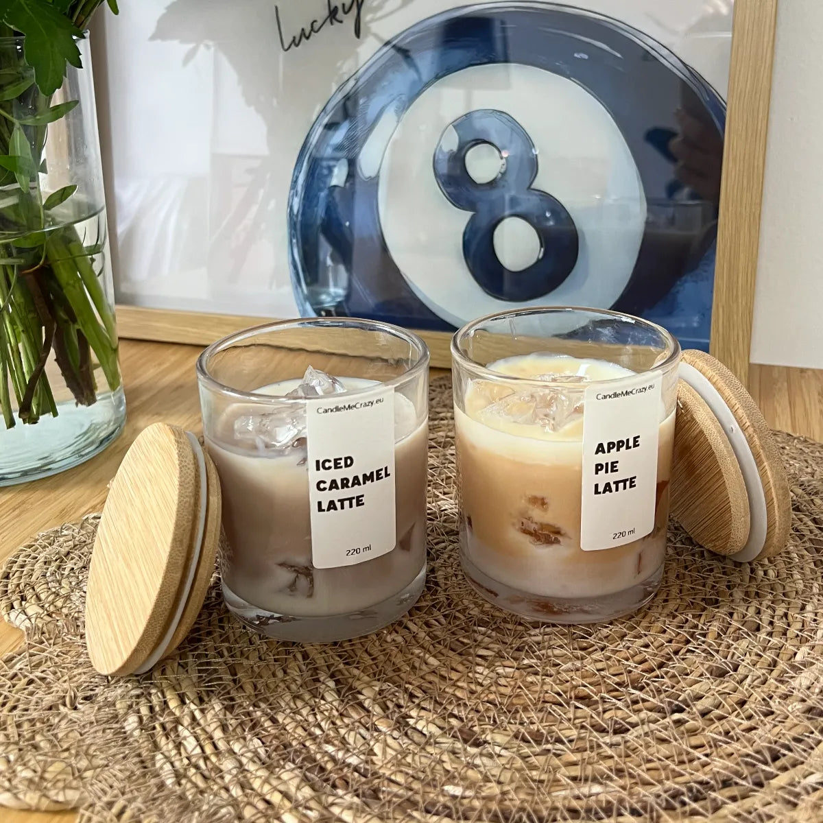 Apple Pie Latte Candle von Candle Me Crazy – handgemachte Duftkerze mit Apfel- & Kaffee-Duft, 220 ml