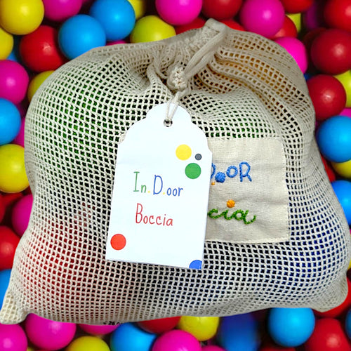 Handgemachtes Indoor-Boccia-Set aus Stoff von DieFeineArt, weiches Boccia-Spiel für drinnen, geeignet für Kinder, Senioren & Familien.