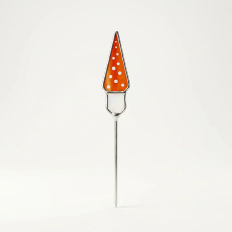 Pflanzenstecker Glas in Form eines orangefarbenen Fliegenpilzes, gefertigt in Tiffany-Technik mit Kupferfolie und Lötzinn.