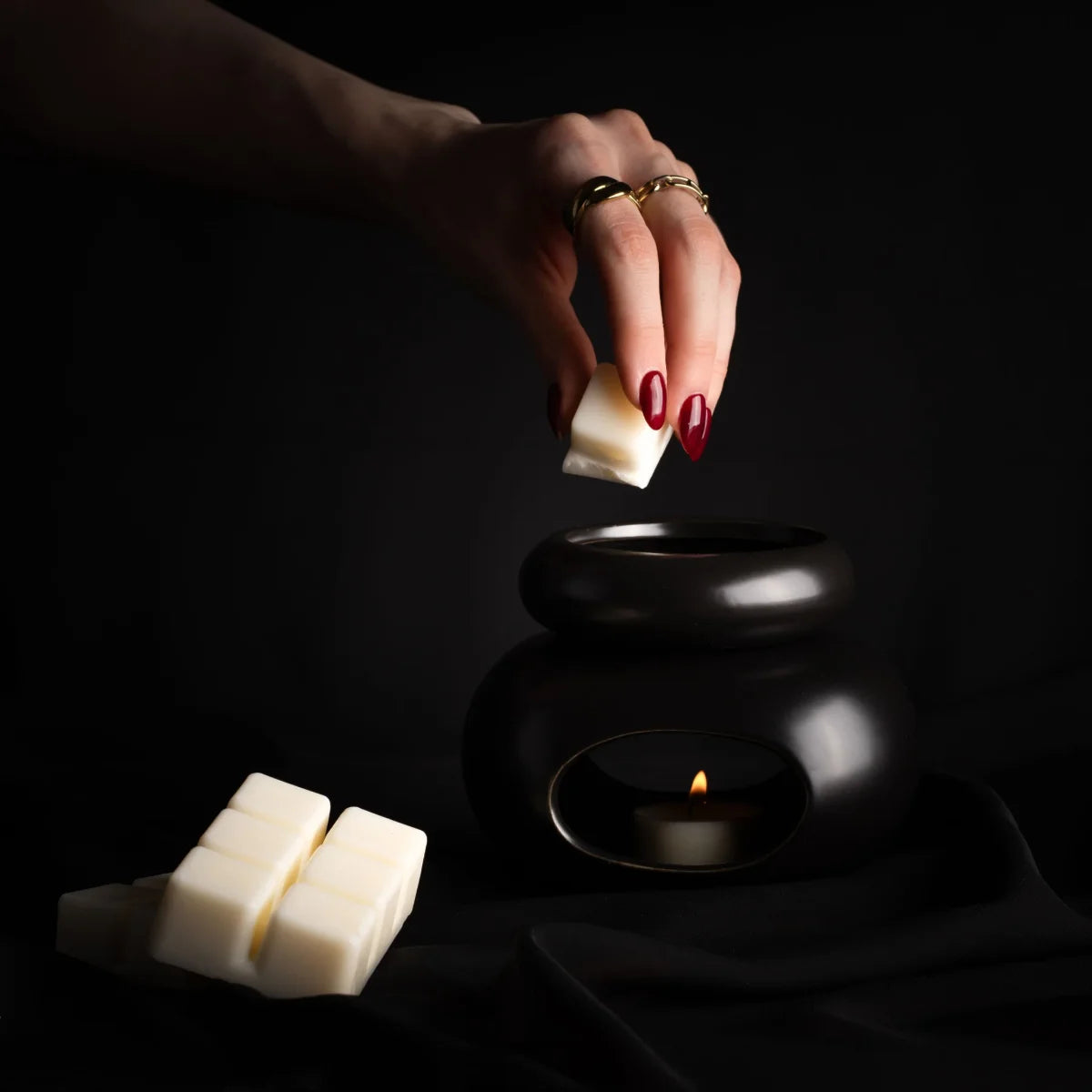 Morii SPA DAY Duftkerze in Glas mit pflanzlichem Wachs, verziert mit einem dezenten Etikett.