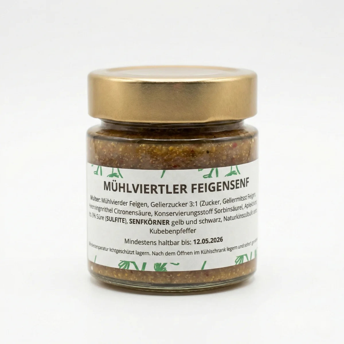 Ein Glas handgemachter Mühlviertler Feigensenf von Romanas Kräuterei auf einem rustikalen Holztisch.