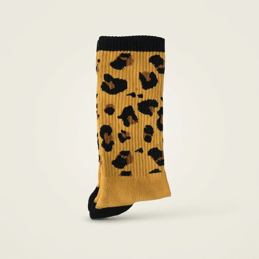 Sportliche Socken mit Leopardenmuster aus Baumwolle, nahtlos verarbeitet mit gepolsterter Innensohle.