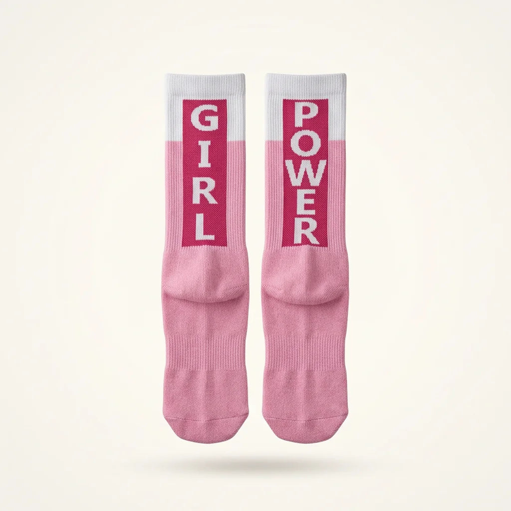 Rosa Sportsocken für Damen aus Baumwolle mit Girl Power Schriftzug und gepolsterter Sohle. — Pink