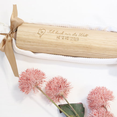 Personalisierte Teigrolle aus Holz – graviertes Nudelholz mit Namen, Geschenk für Hobbybäcker, handmade by Christine.Kreativ.Design, Dreizack Wien