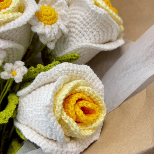 Clara | Handgehäkeltes Blumenbouquet
