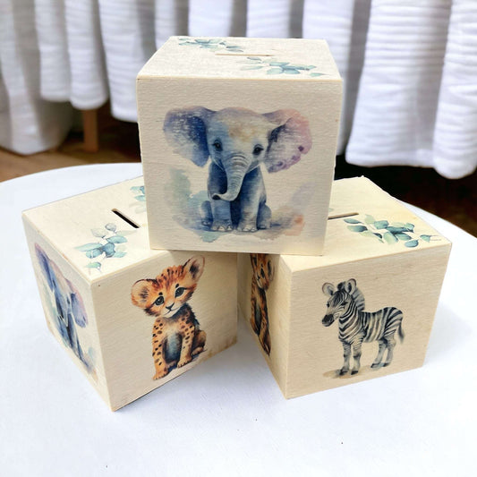 Holz-Sparbox mit Tiermotiven – Spielerisch Sparen mit Abenteuer Baby & Kinder SabrinArtDesign oesterreich handgemachte geschenke in wien