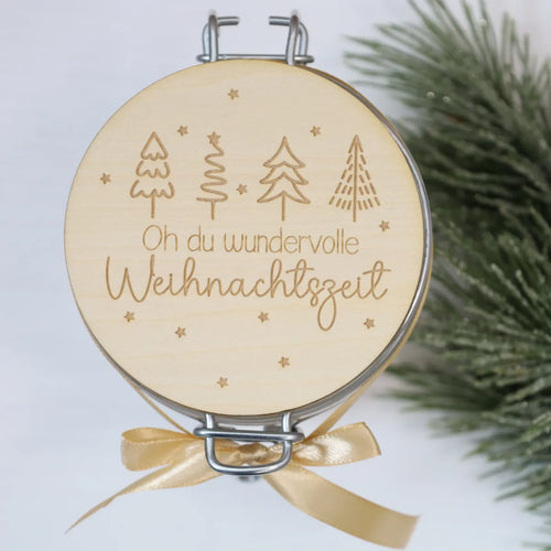 Vorratsglas mit graviertem Holzdeckel – personalisiertes Geschenkglas 500 ml, luftdicht, wiederverwendbar, Gravur handmade by Christine.Kreativ.Design, Dreizack Wien